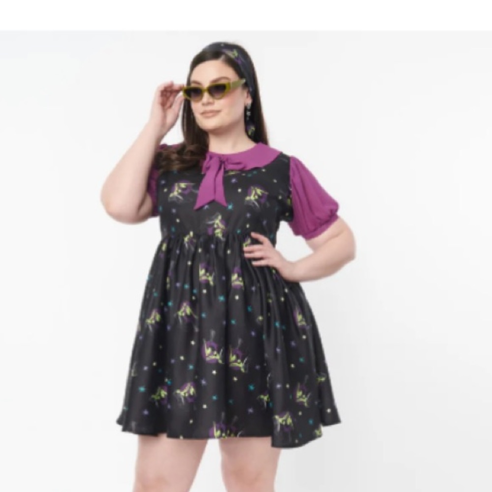Unique Vintage
Plus Size Black
Pin-Up Witch
Print Arden
Babydoll Dress -
2X/18